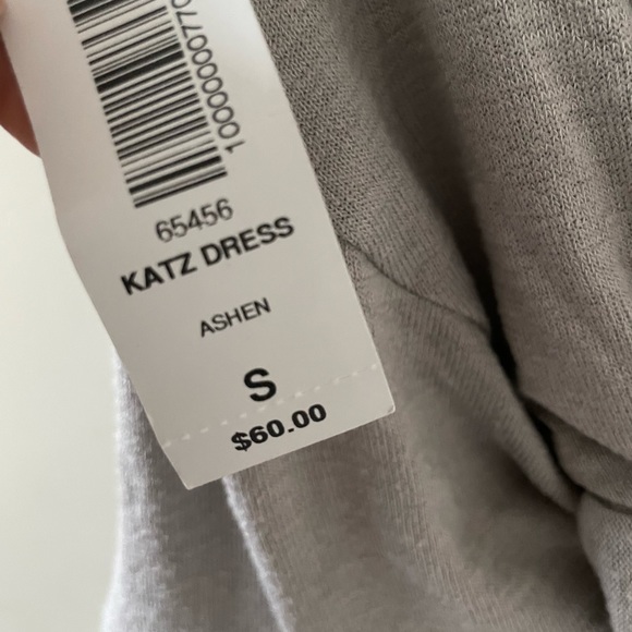 Cute cut out Wilfred knit dress - Picture 4 of 5